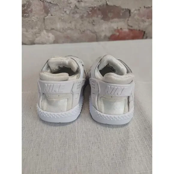 Nike Huarache Run Infant Toddler Shoes Sneakers Size 4C Triple White - Picture 4 of 7